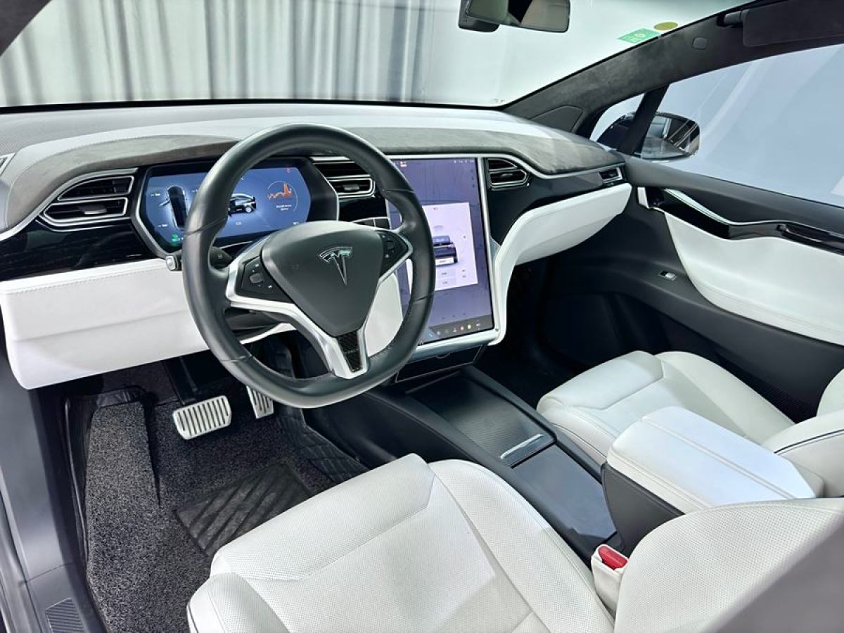 特斯拉 Model X  2016款 Model X 90D圖片