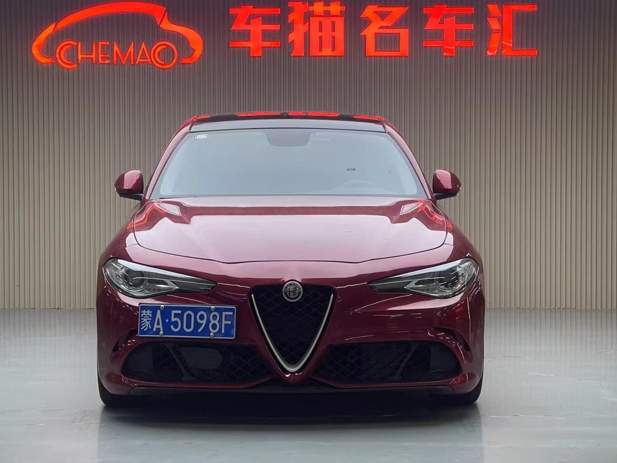 阿爾法·羅密歐 Giulia  2017款 2.0T 280HP Milano限量版圖片