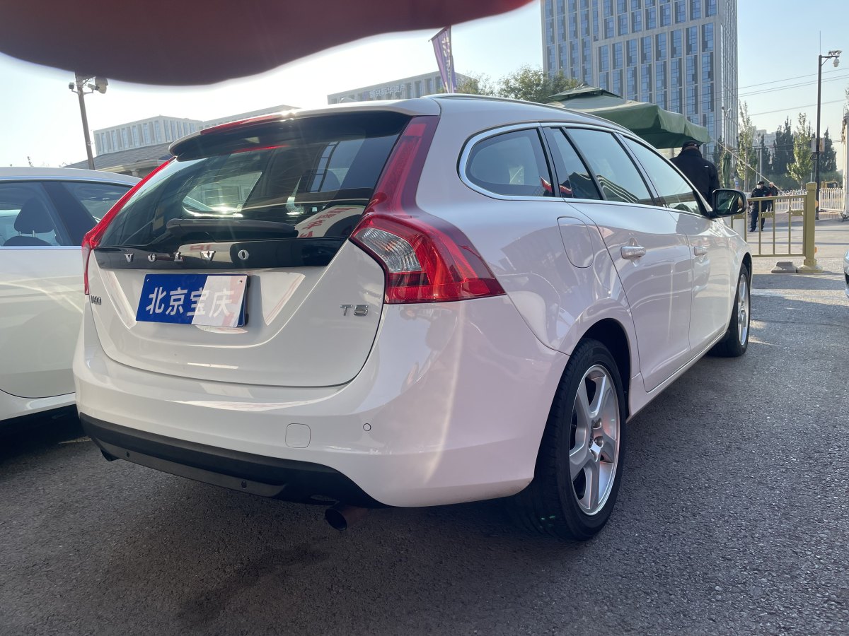 沃爾沃 V60  2013款 T5 智雅版圖片