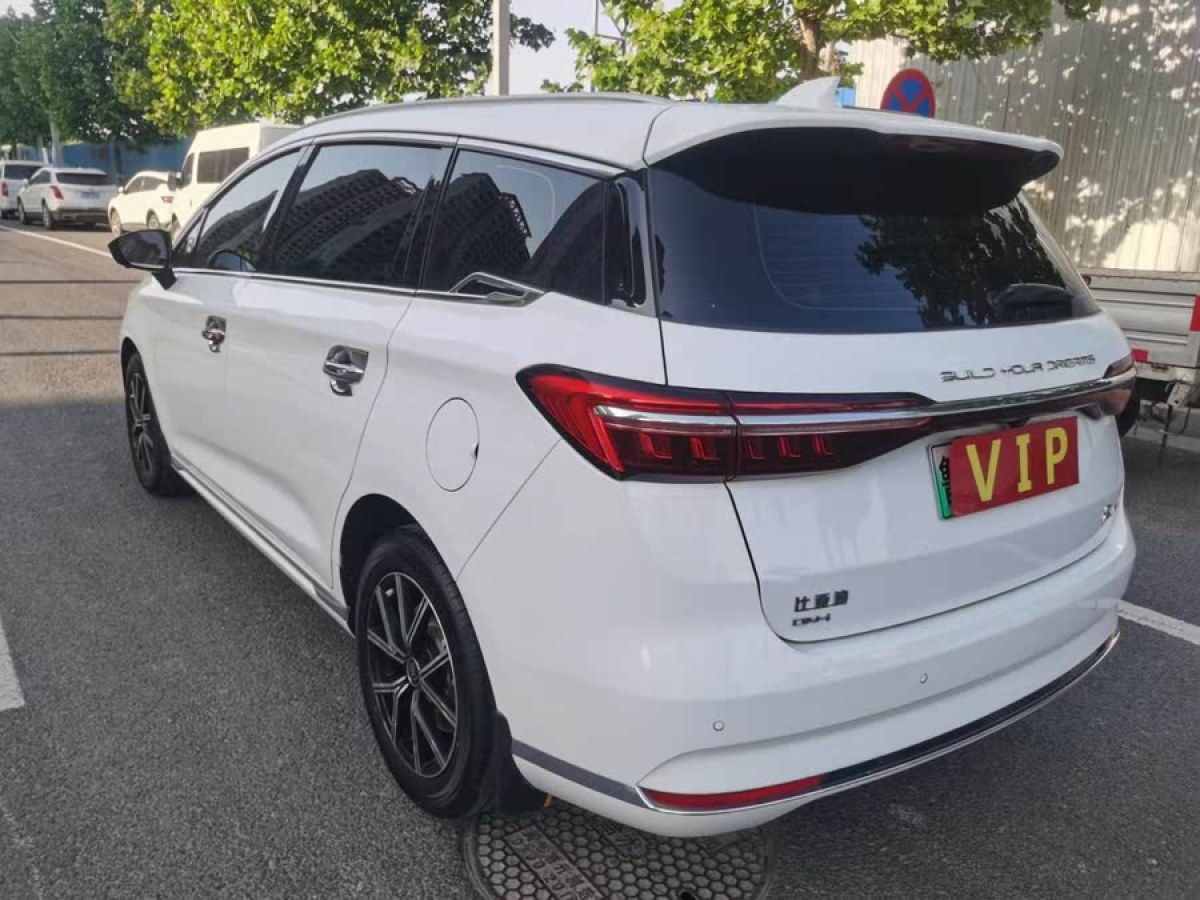比亞迪 宋MAX新能源  2022款 DM-i 105KM 行政版圖片