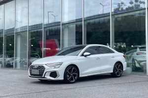 奧迪A3 奧迪 A3L Limousine 35 TFSI 時(shí)尚運(yùn)動(dòng)型