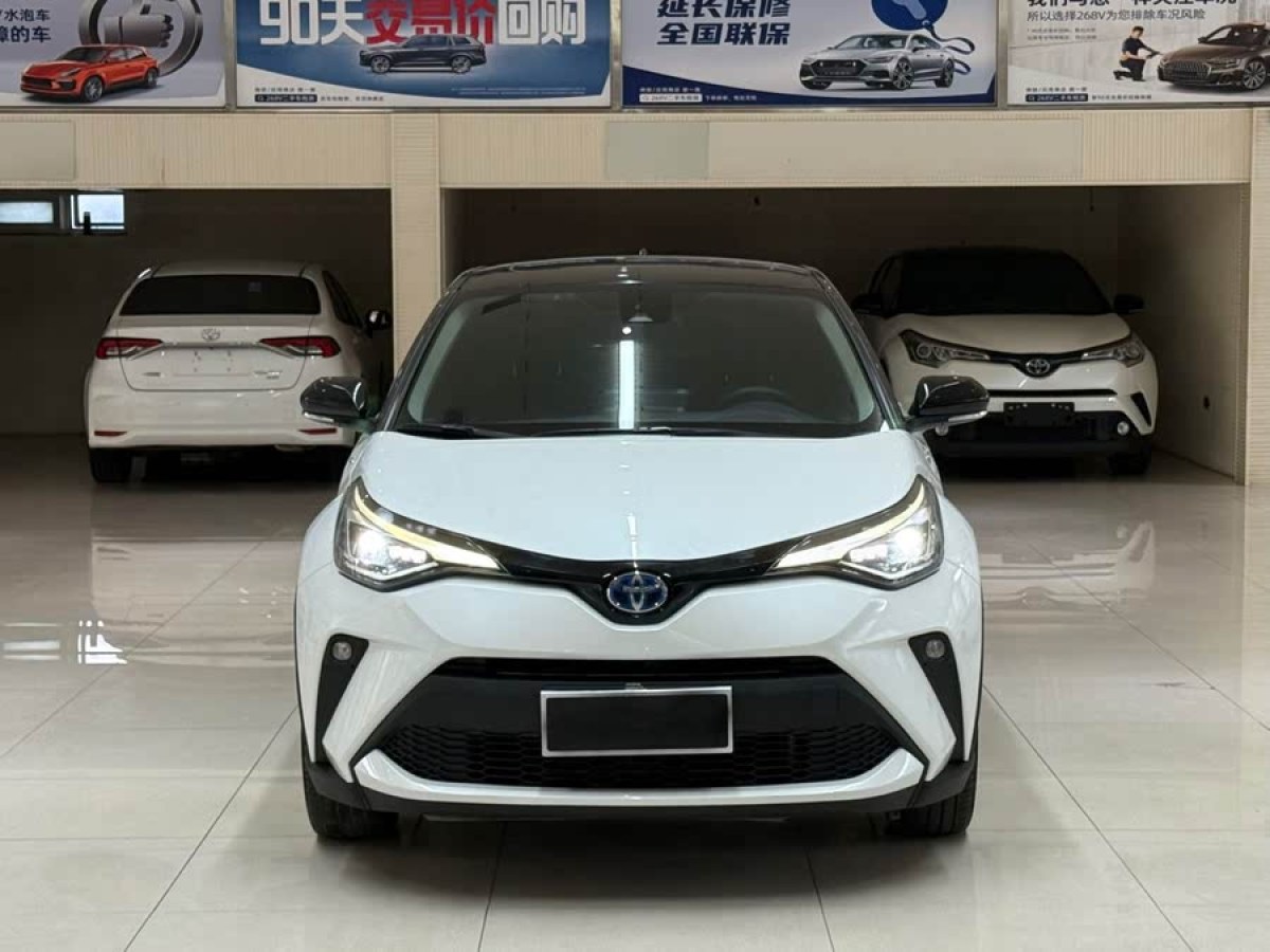 豐田 C-HR  2021款 雙擎 2.0L E-CVT豪華版圖片