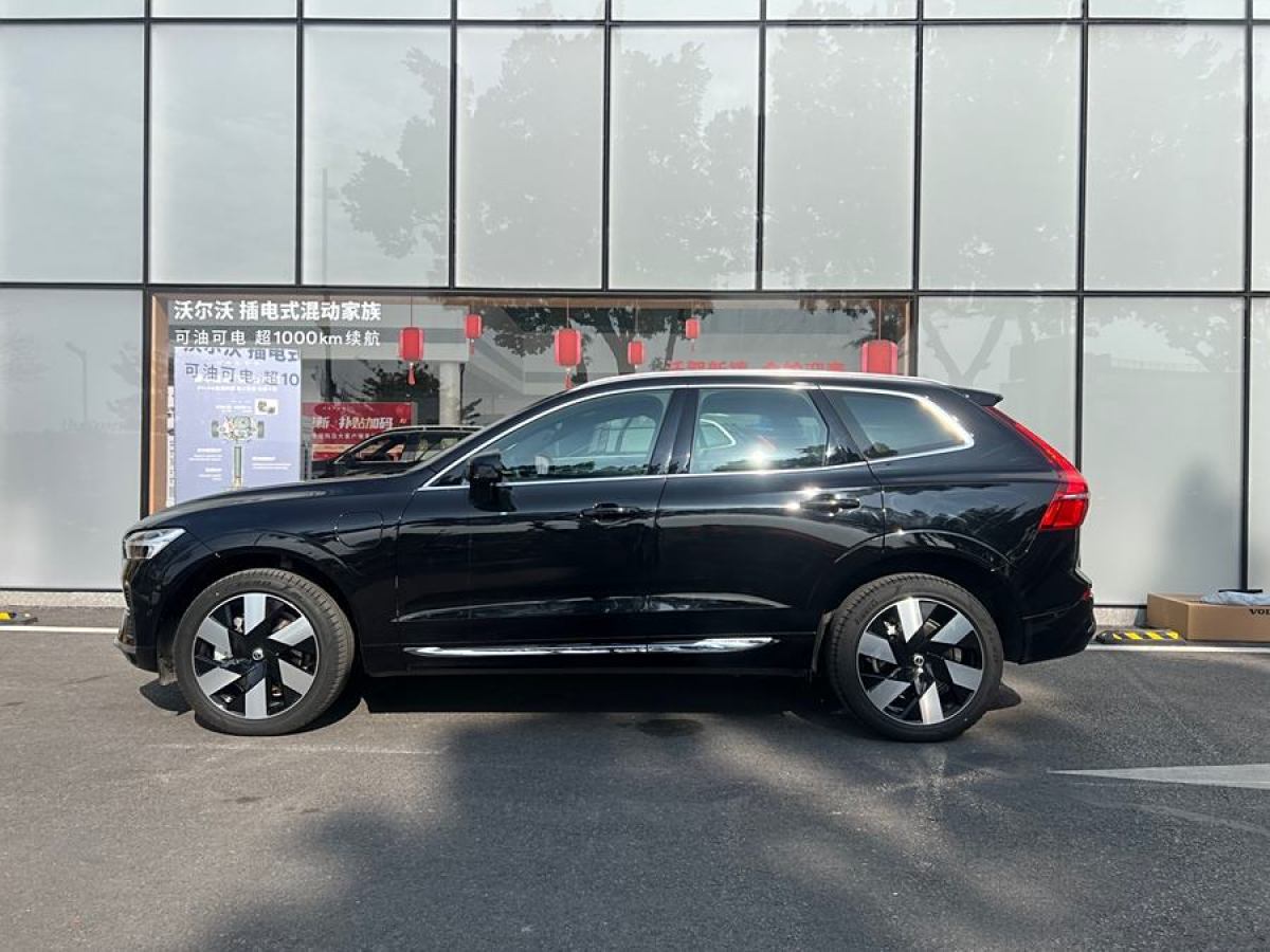 沃爾沃 XC60新能源  2024款 T8 插電混動 長續(xù)航四驅(qū)智雅豪華版圖片