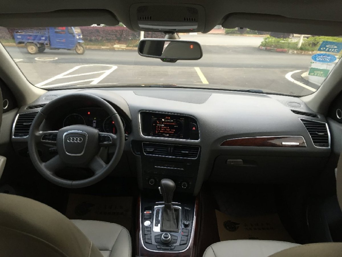 奧迪 奧迪Q5  2011款 2.0TFSI 豪華型圖片