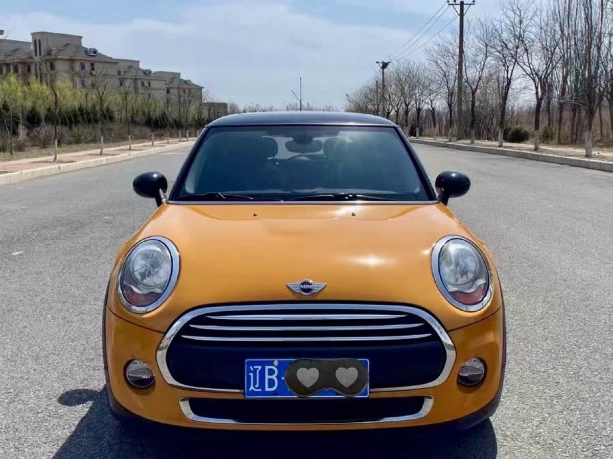 MINI COUNTRYMAN  2018款 1.5T COOPER 經(jīng)典派圖片
