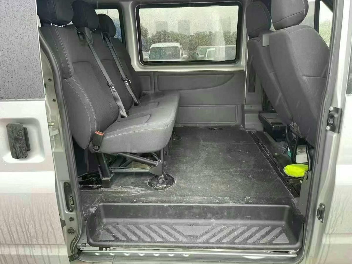 江鈴 特順  2021款 2.8T BUS加長軸17座柴油國VI JX493圖片