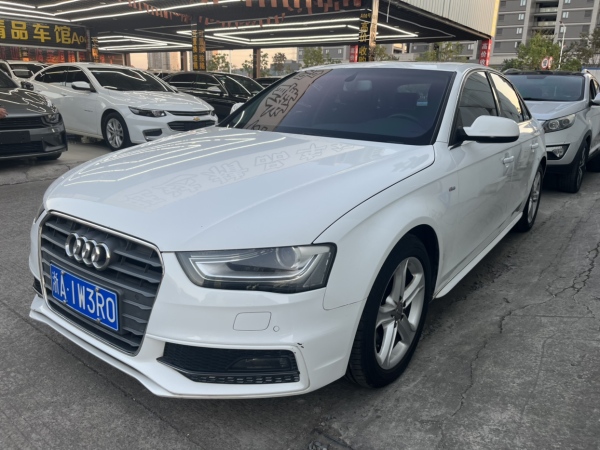 奥迪 奥迪A4L  2015款 45 TFSI quattro个性运动型