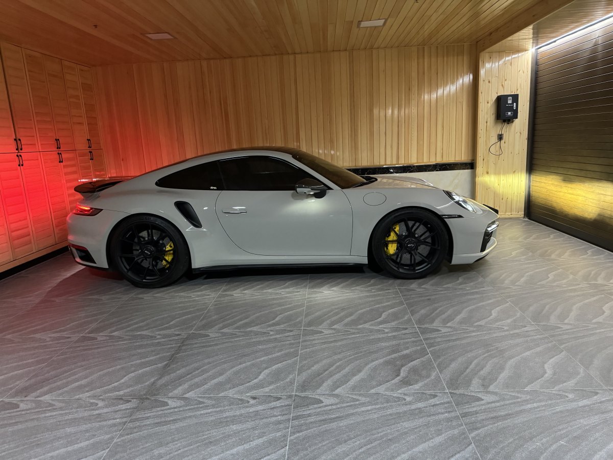 保時(shí)捷 911  2022款 Turbo S 3.8T圖片