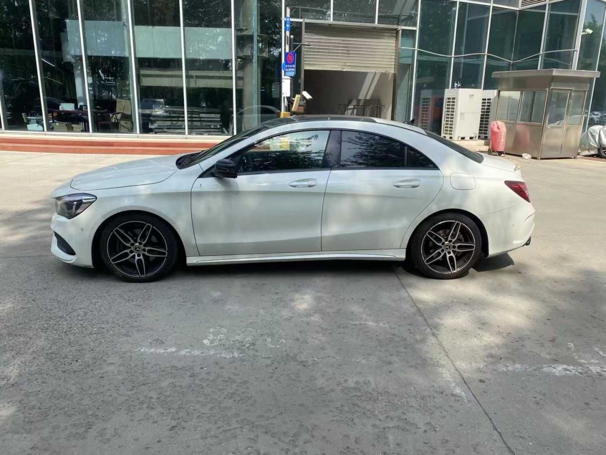 奔馳 奔馳CLA級  2017款 CLA 180圖片