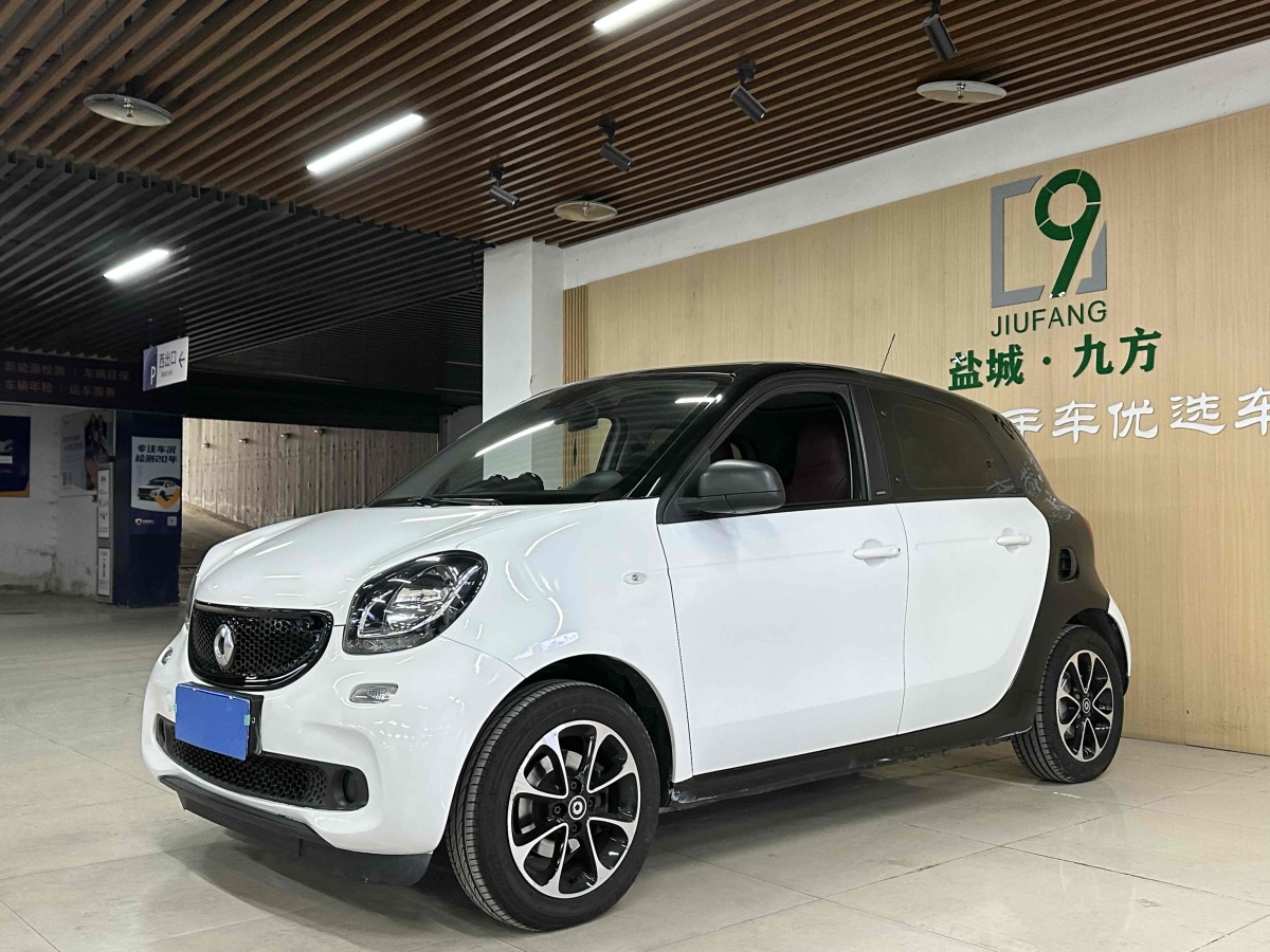 smart forfour  2016款 1.0L 52千瓦激情版圖片