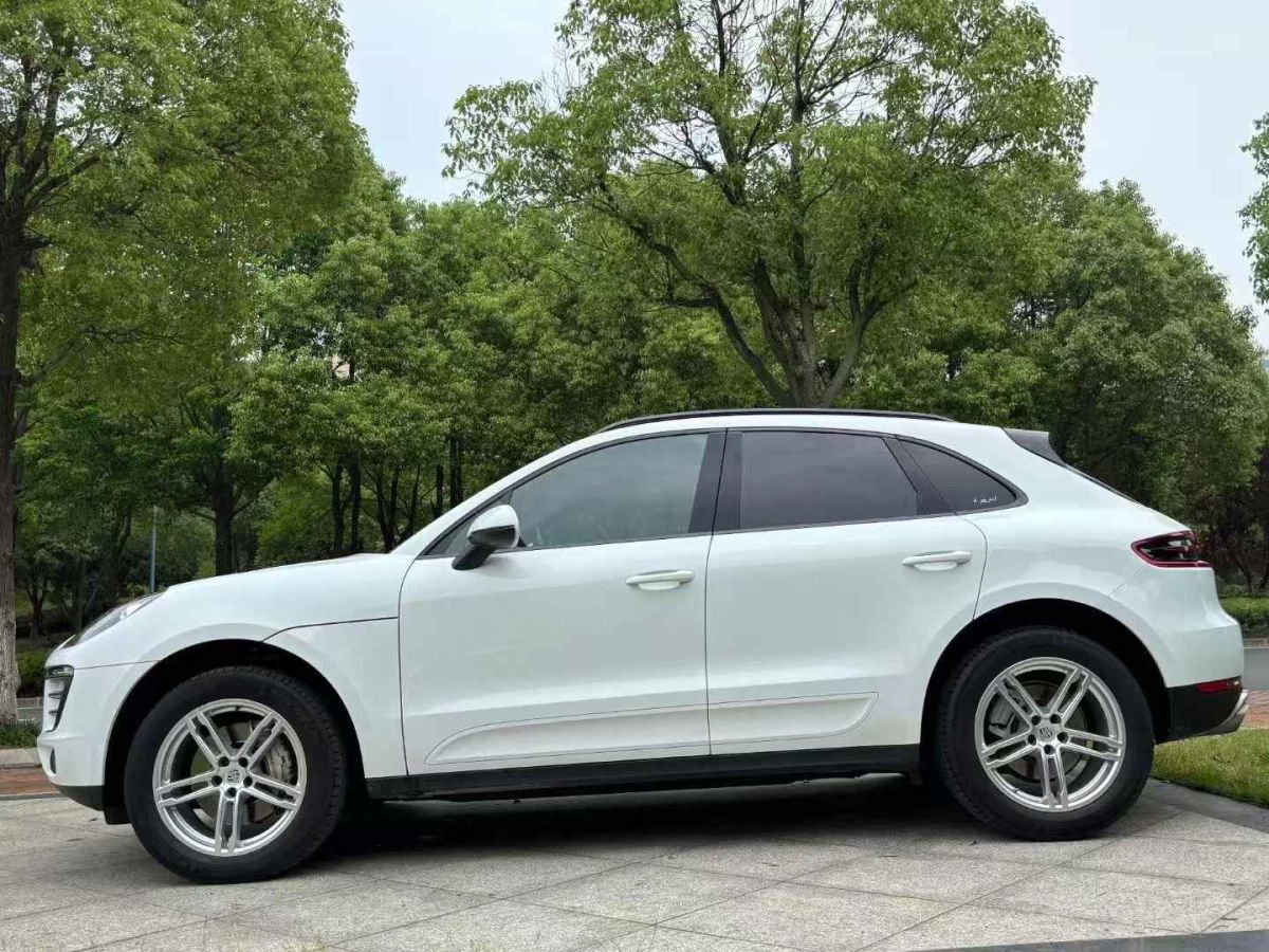 保時(shí)捷 Macan  2016款 Macan 2.0T圖片