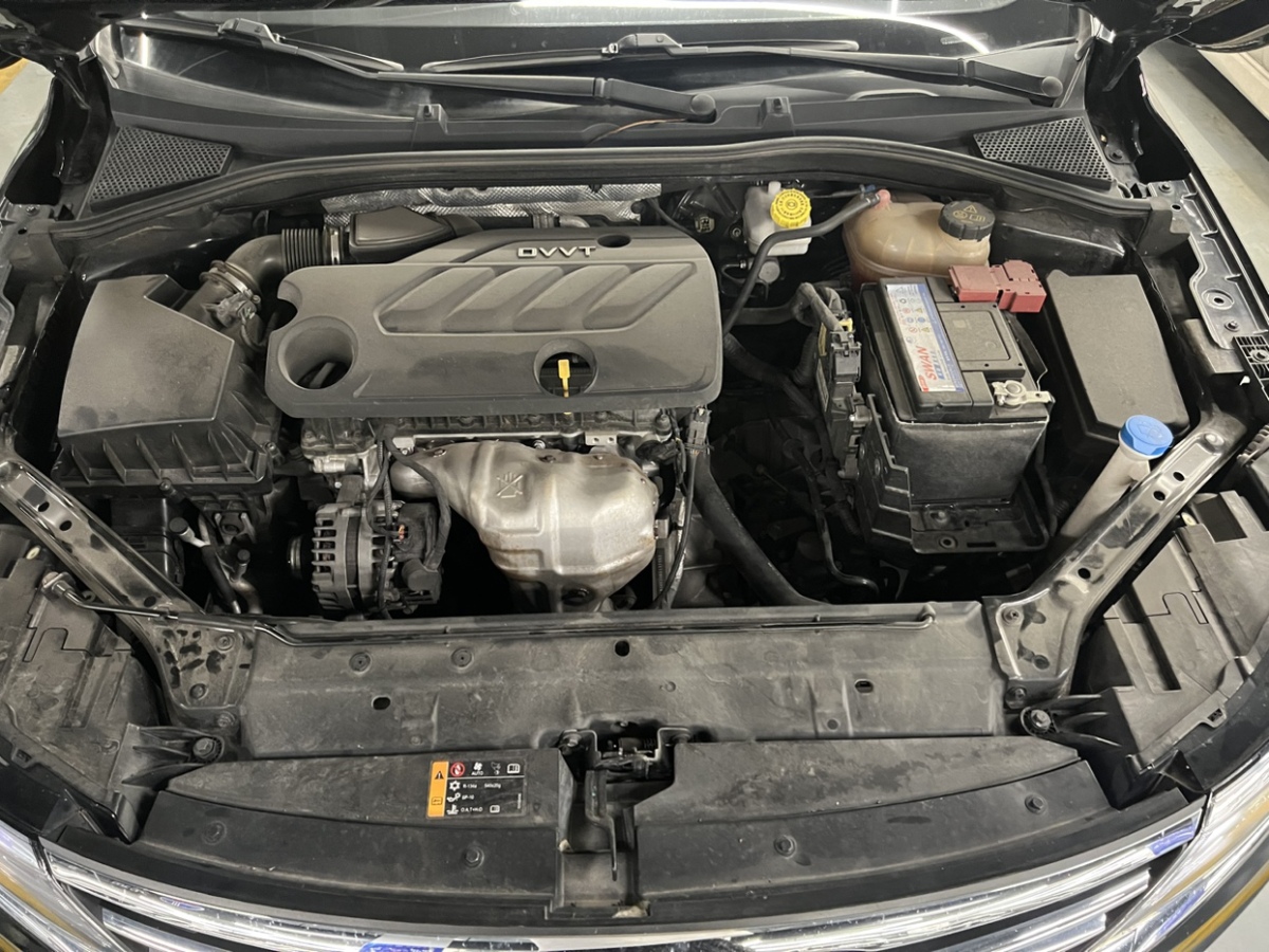 榮威 i6  2020款 PLUS 1.6L CVT 4G互聯(lián)榮耀豪華版圖片