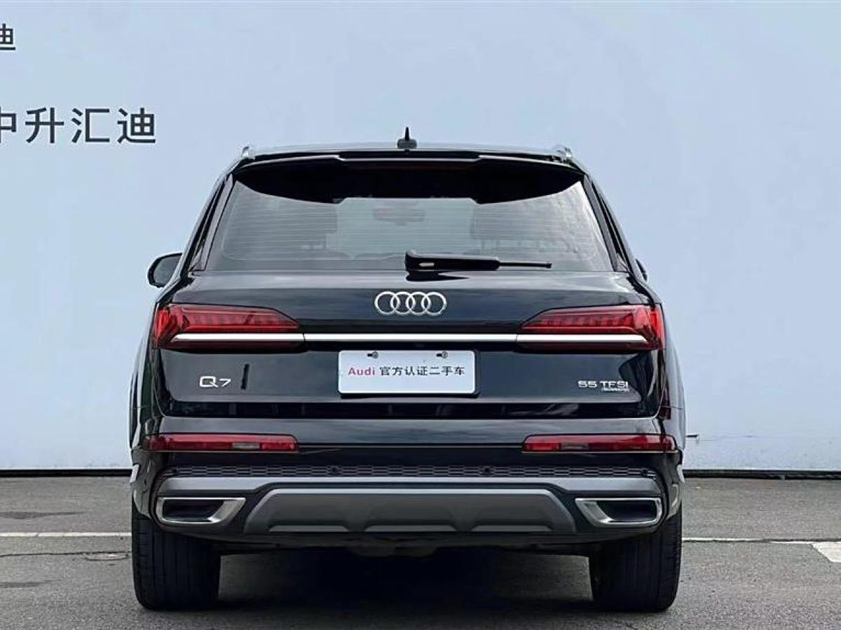 2023年4月奧迪 奧迪Q7  2023款 55 TFSI quattro S line運(yùn)動(dòng)型