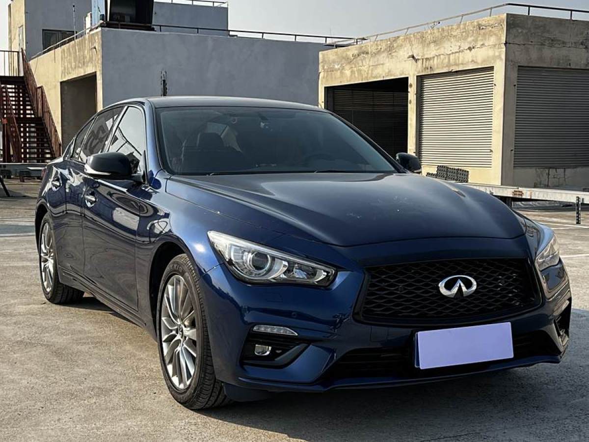 英菲尼迪 Q50L  2020款 2.0T 30周年限量版圖片