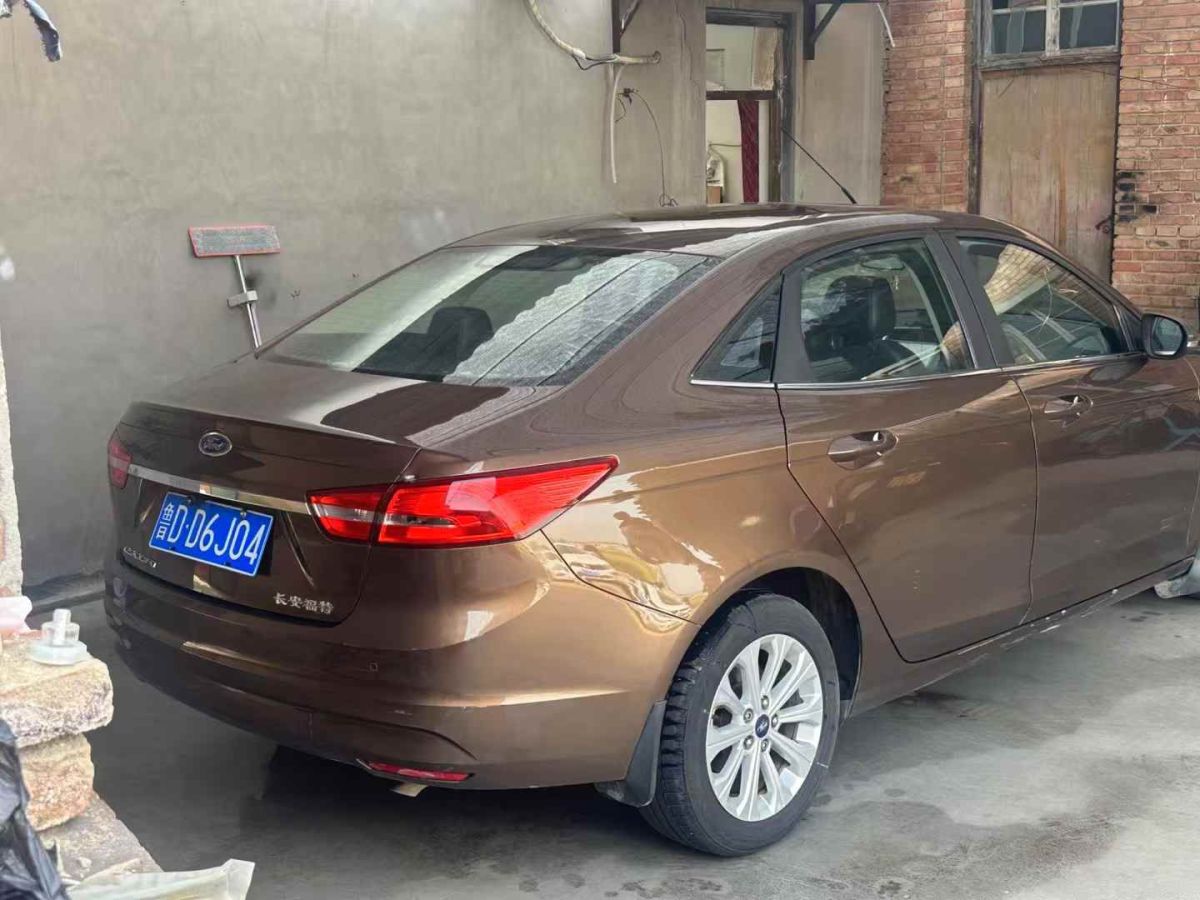 福特 福睿斯  2015款 1.5L 手動(dòng)舒適型圖片