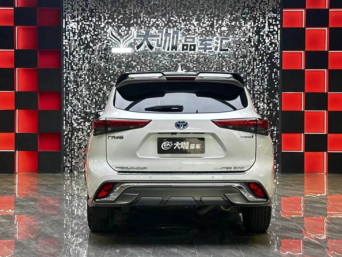 丰田 汉兰达  2022款 双擎 2.5L 四驱至尊版 7座图片