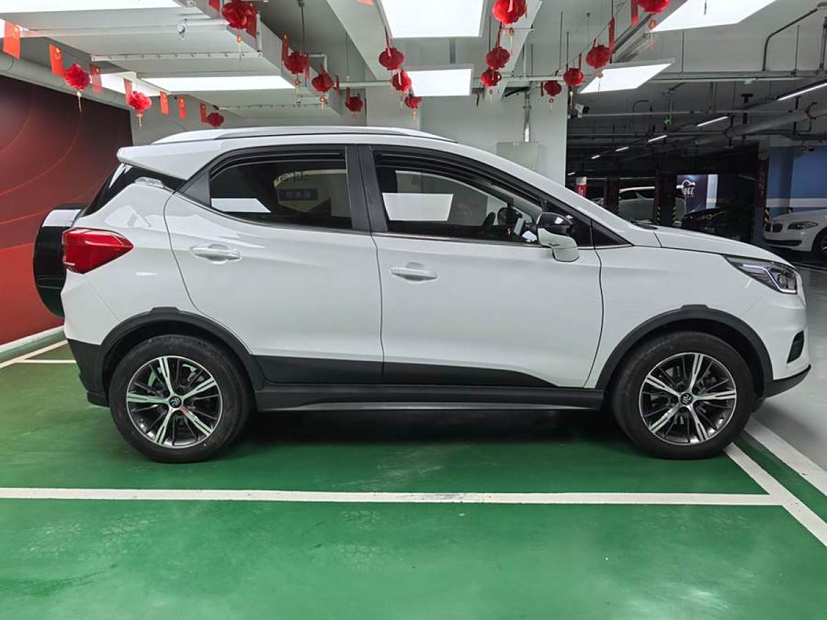 比亞迪 元新能源  2019款 EV535 高能領(lǐng)航版圖片