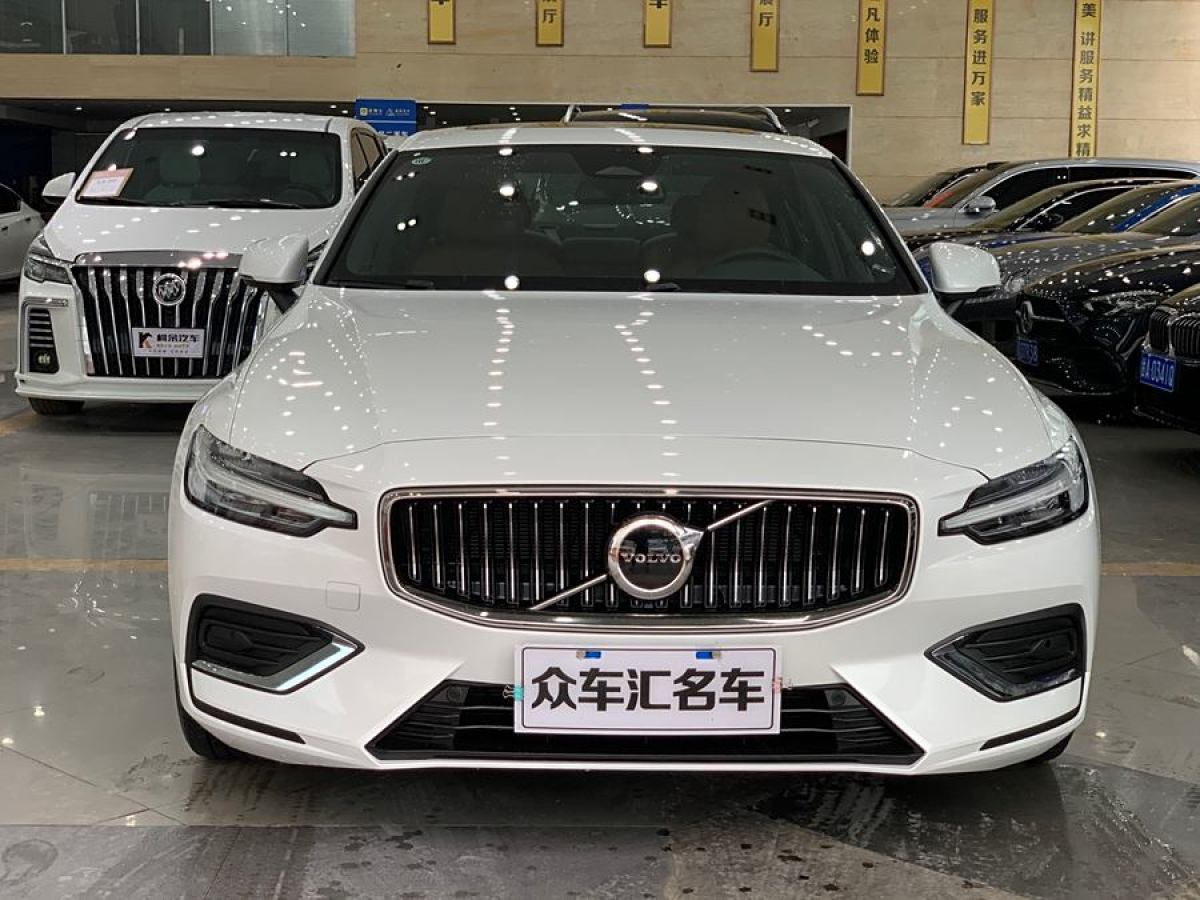 2024年6月沃爾沃 S60L  2024款 B4 智逸豪華版