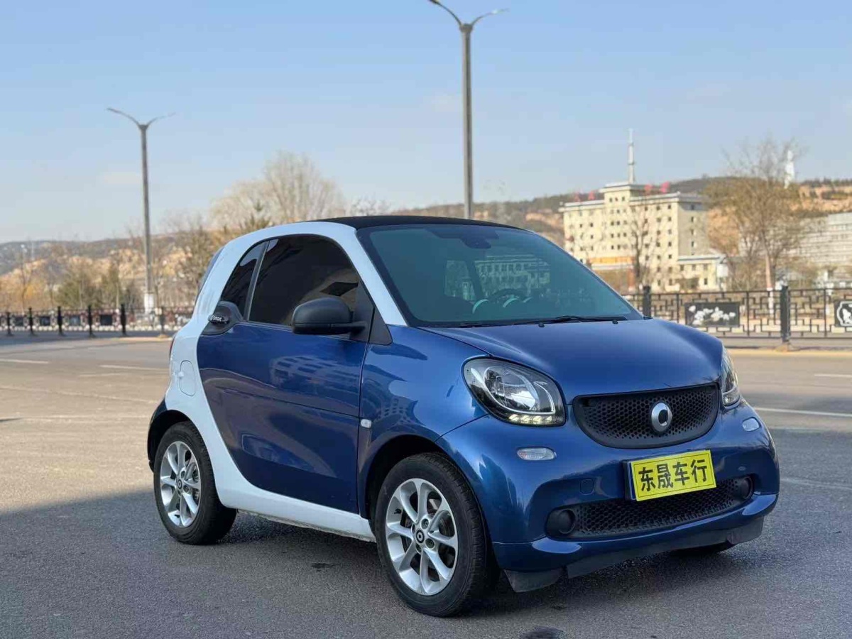 smart fortwo  2015款 1.0L 52千瓦硬頂靈動(dòng)版圖片