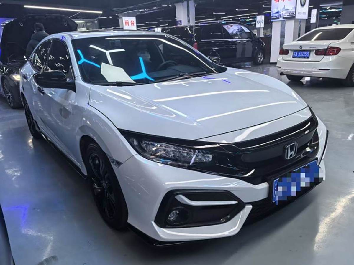 本田 思域  2021款 HATCHBACK 220TURBO CVT潮酷控圖片