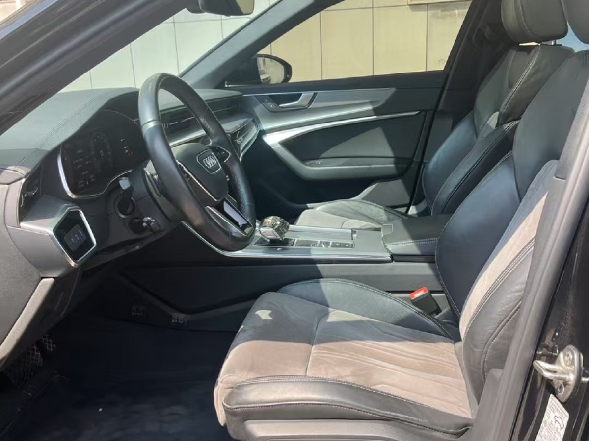 奧迪 奧迪A6L  2022款 45 TFSI 臻選動(dòng)感型圖片