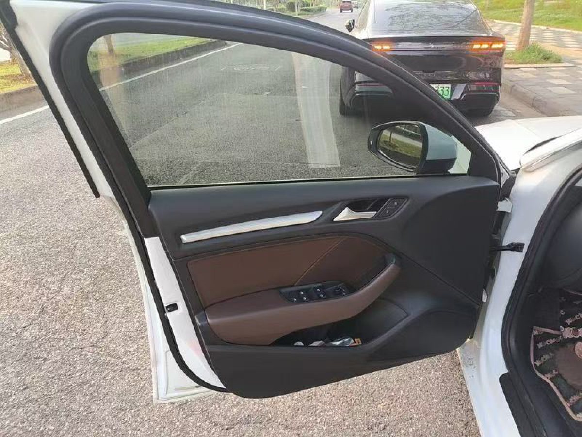 奧迪 奧迪A3  2015款 Sportback 35 TFSI 百萬紀(jì)念舒享型圖片