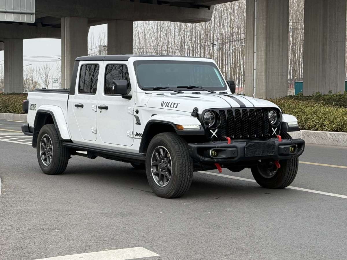 2023年6月Jeep 角斗士  2022款 3.6L 先行版