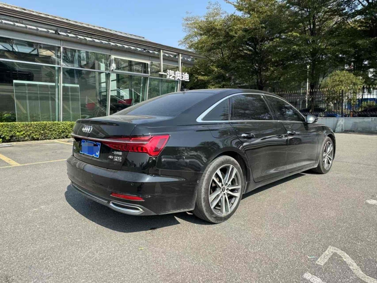 奧迪 奧迪A6L  2022款 45 TFSI quattro 臻選致雅型圖片