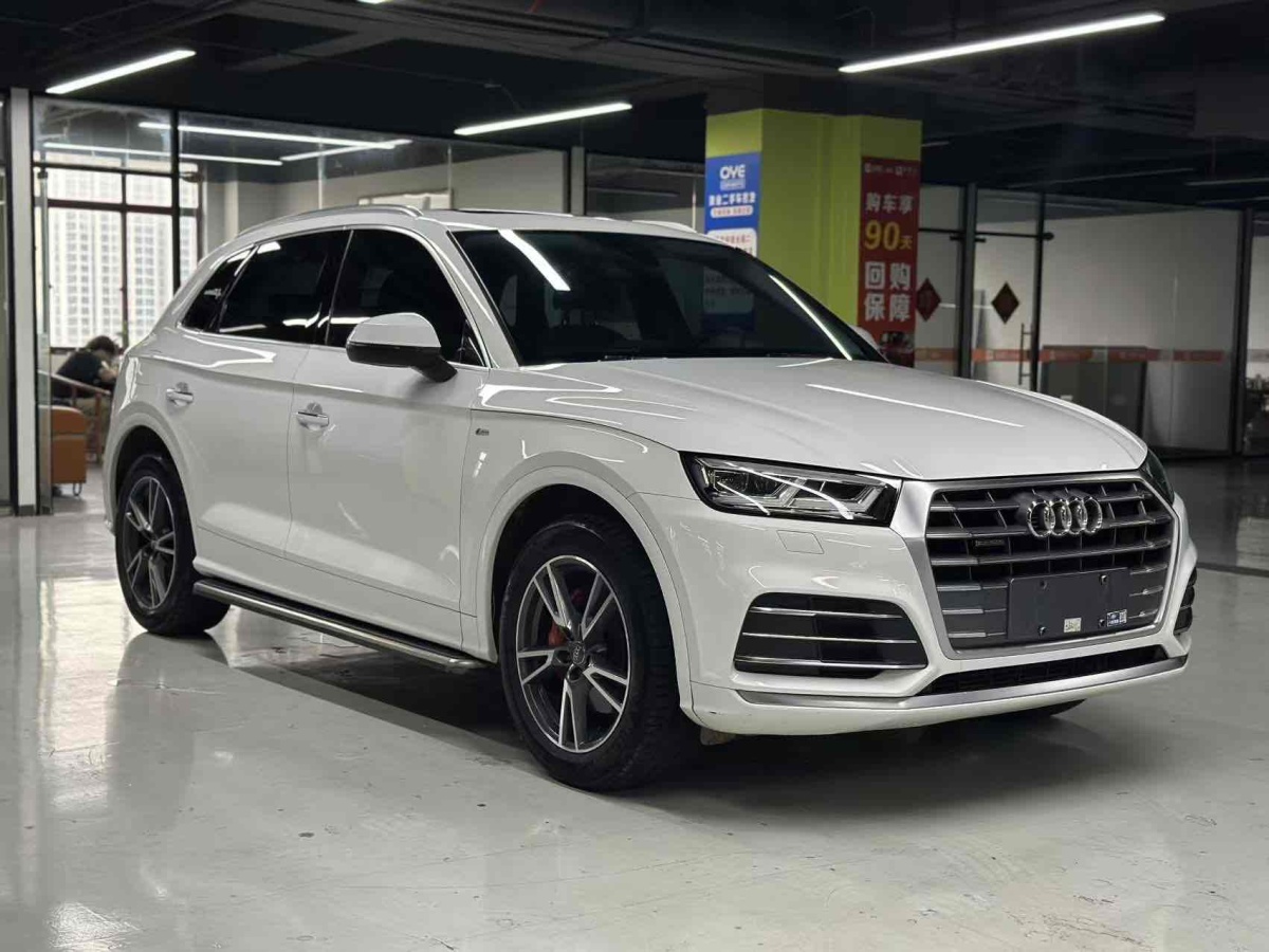 奧迪 奧迪Q5L  2018款  40 TFSI 榮享時(shí)尚型 國VI圖片