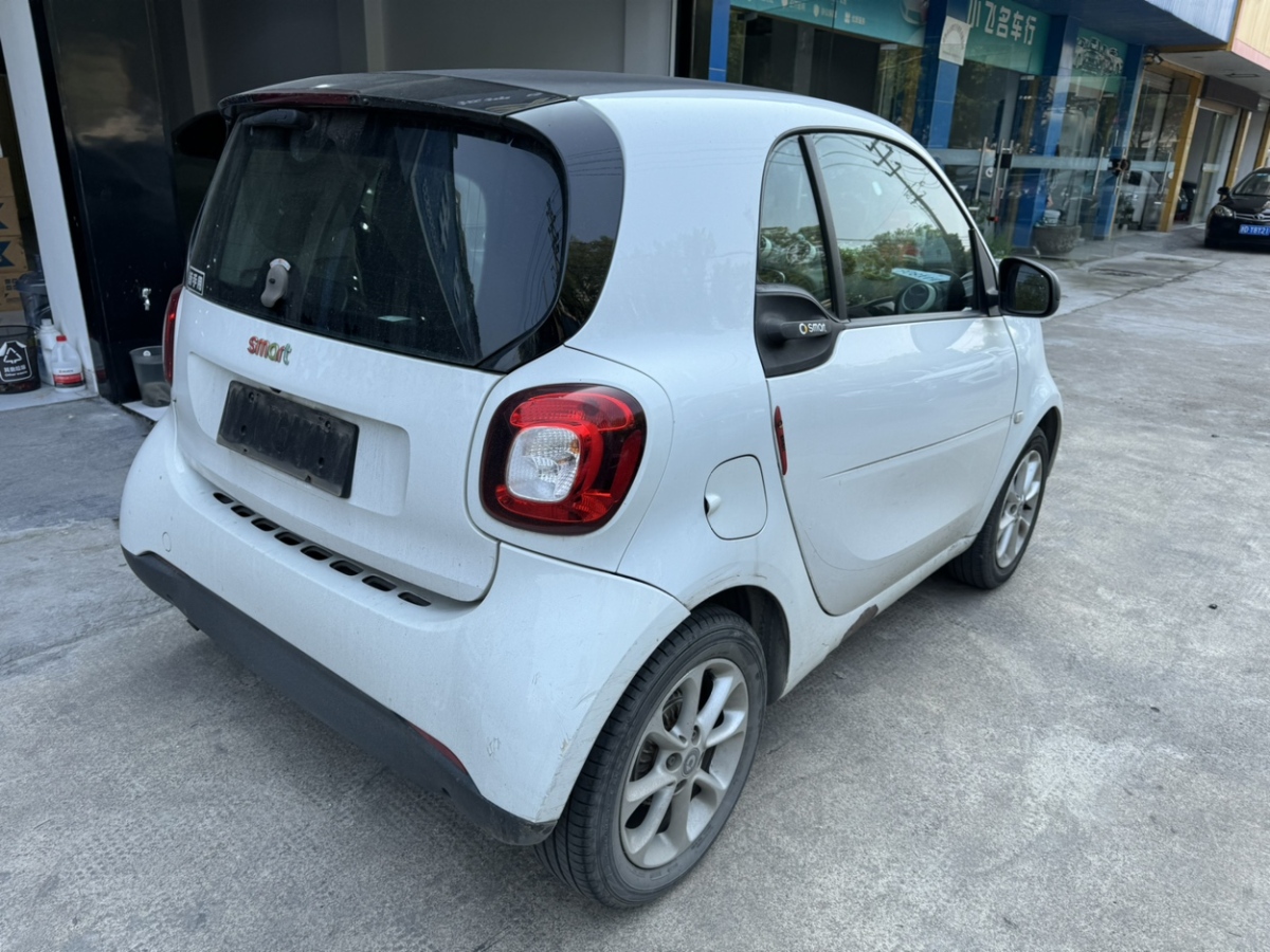 smart fortwo  2011款 1.0 MHD 硬頂激情版圖片