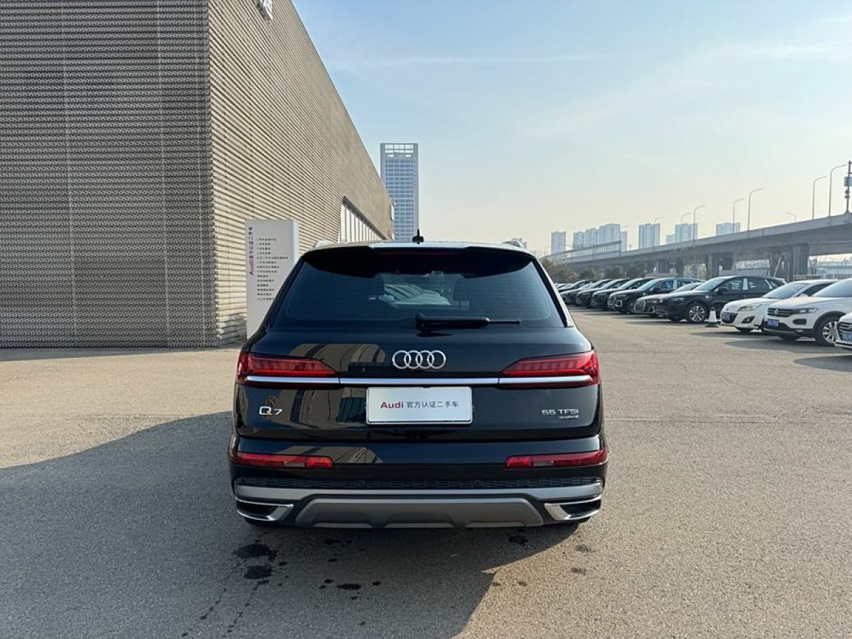 奧迪 奧迪Q7  2023款 55 TFSI quattro S line運動型圖片