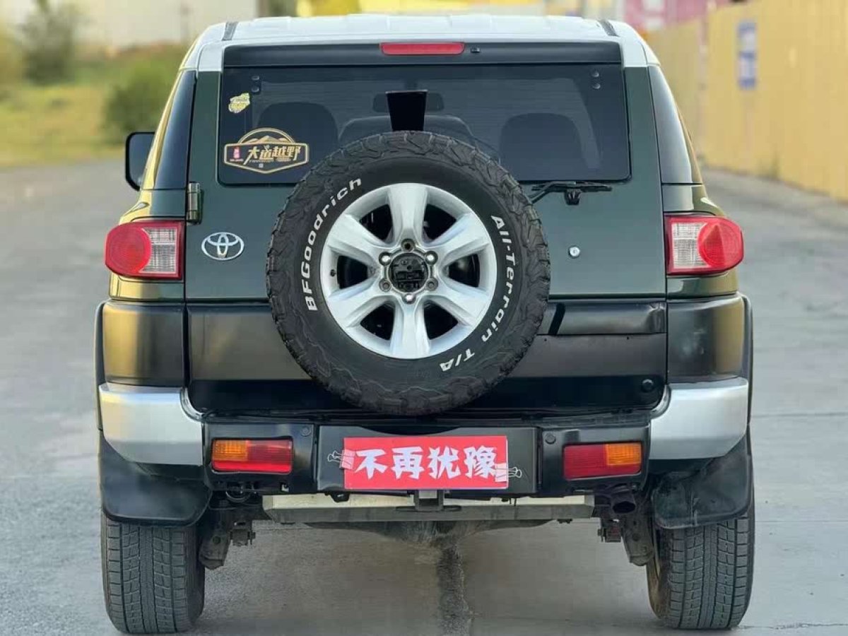 豐田 FJ 酷路澤  2011款 4.0L圖片
