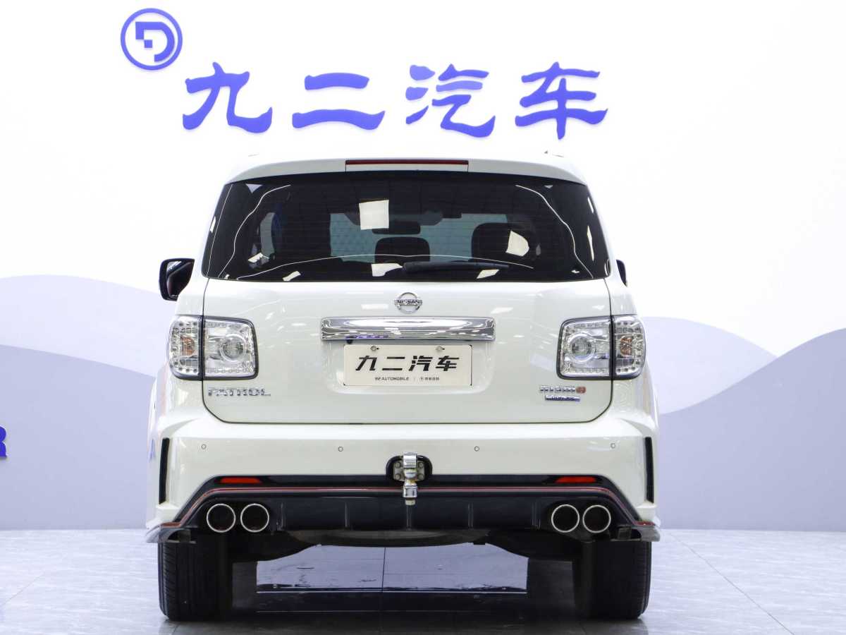 日產(chǎn) 途樂  2018款 4.0L 鉑金型圖片