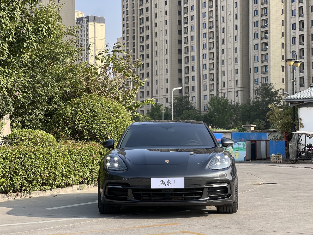 保時(shí)捷 Panamera  2017款 Panamera 4 行政加長(zhǎng)版 3.0T圖片