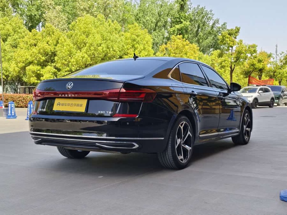 大眾 帕薩特  2024款 380TSI 豪華版圖片