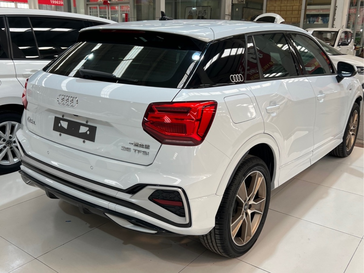 奧迪 奧迪Q2L  2022款 35 TFSI 時尚動感型圖片