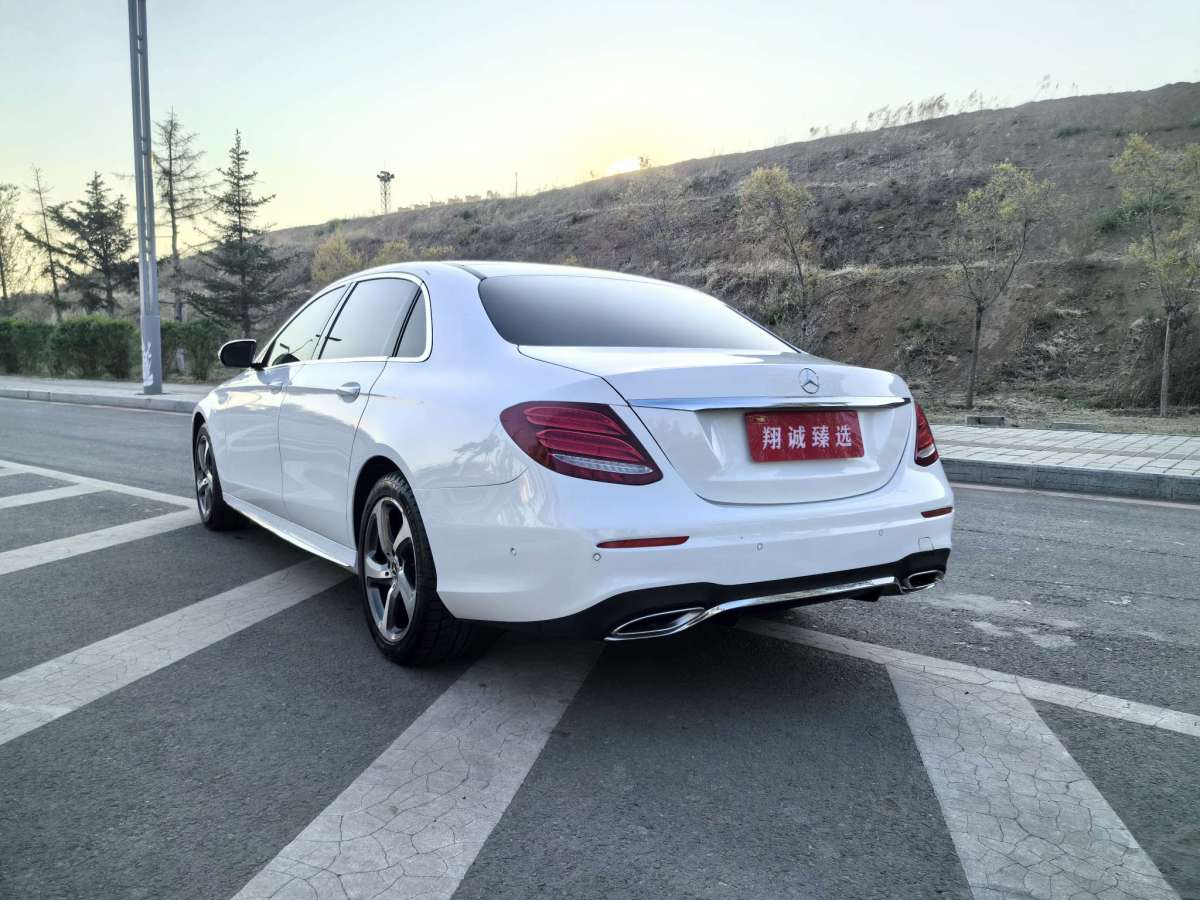 奔驰 奔驰E级  2017款 E 200 L 运动型 4MATIC图片