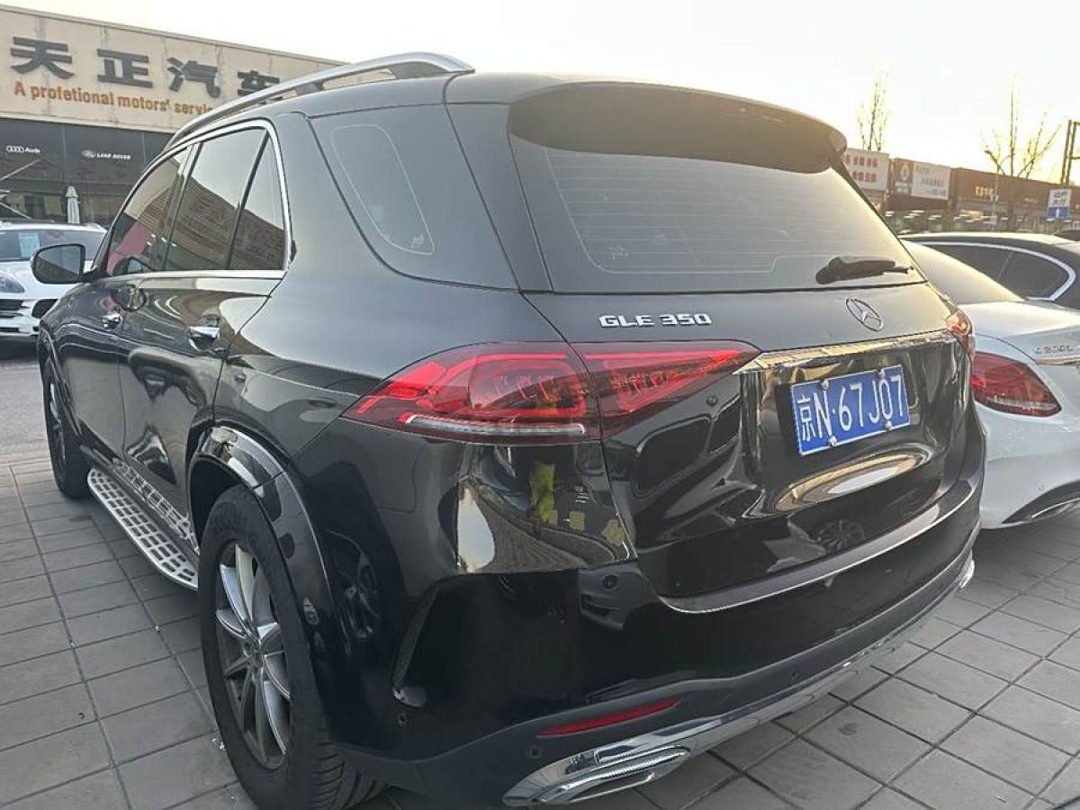 奔馳 奔馳GLE  2024款 改款 GLE 350 4MATIC 時尚型圖片