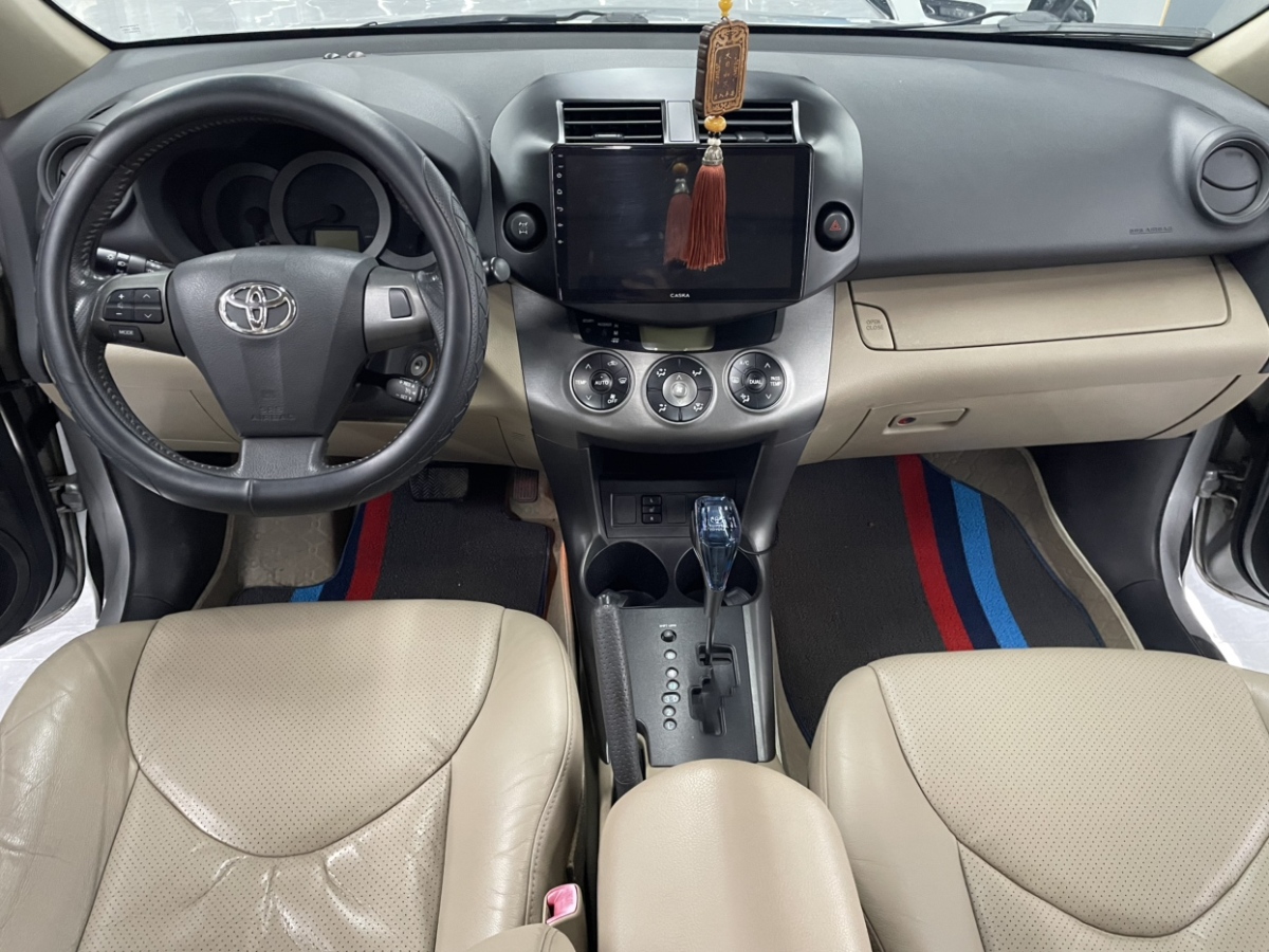 豐田 RAV4榮放  2012款 炫裝版 2.4L 自動(dòng)四驅(qū)豪華圖片