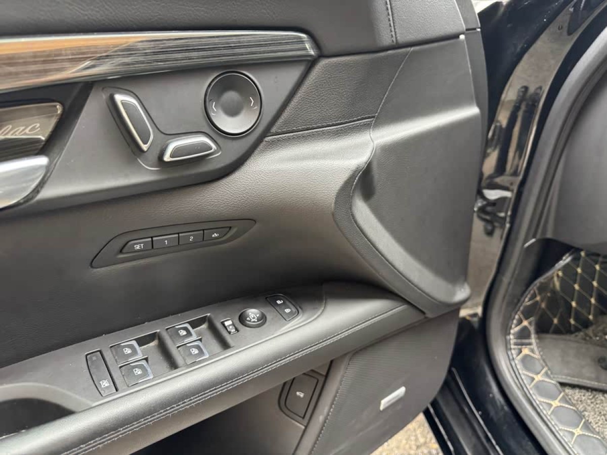 凱迪拉克 CT6  2016款 28T 豪華型圖片