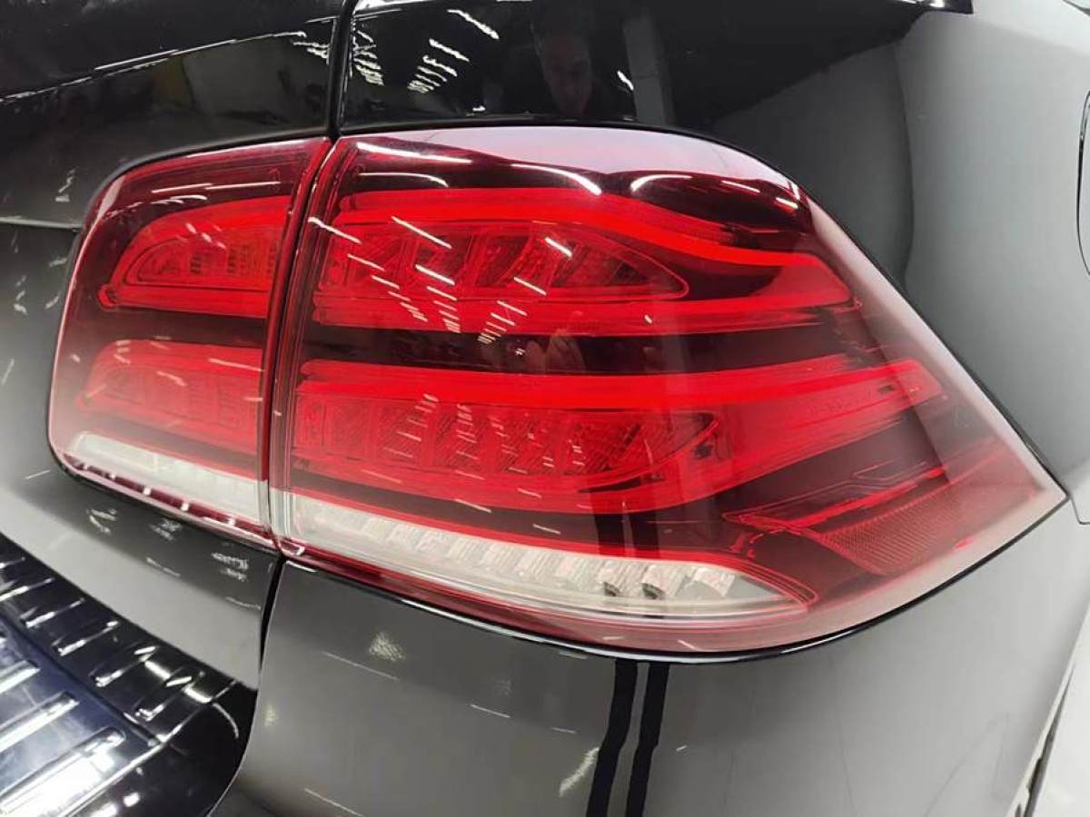 奔馳 奔馳GLE  2017款 GLE 320 4MATIC 動(dòng)感型圖片