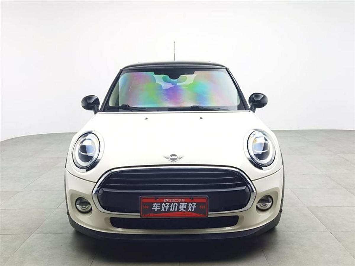 MINI COUNTRYMAN  2018款 1.5T COOPER 經(jīng)典派圖片