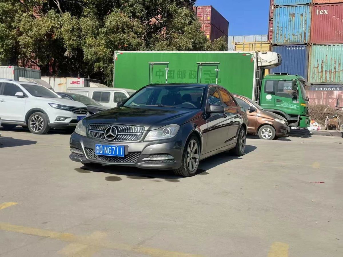 奔馳 奔馳C級(jí)AMG  2012款 AMG C 63 動(dòng)感型圖片