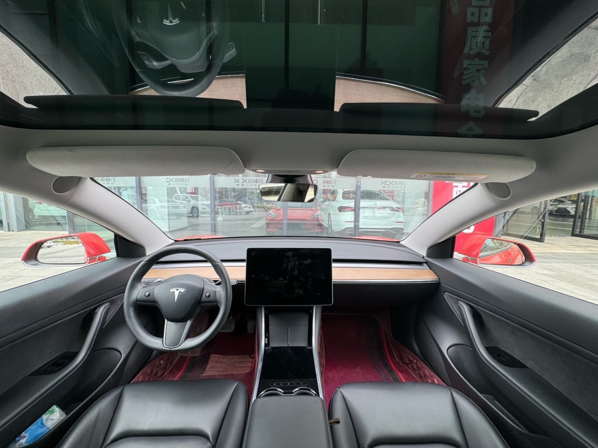 特斯拉 Model 3  2019款 標(biāo)準(zhǔn)續(xù)航后驅(qū)升級版圖片