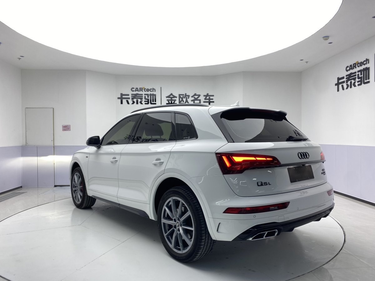 奧迪 奧迪Q5L  2022款 改款 40T 豪華動感型圖片