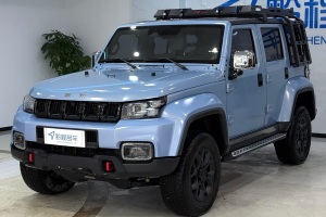 BJ40 北京 2.0D 自動四驅(qū)刀鋒英雄版?zhèn)b客型
