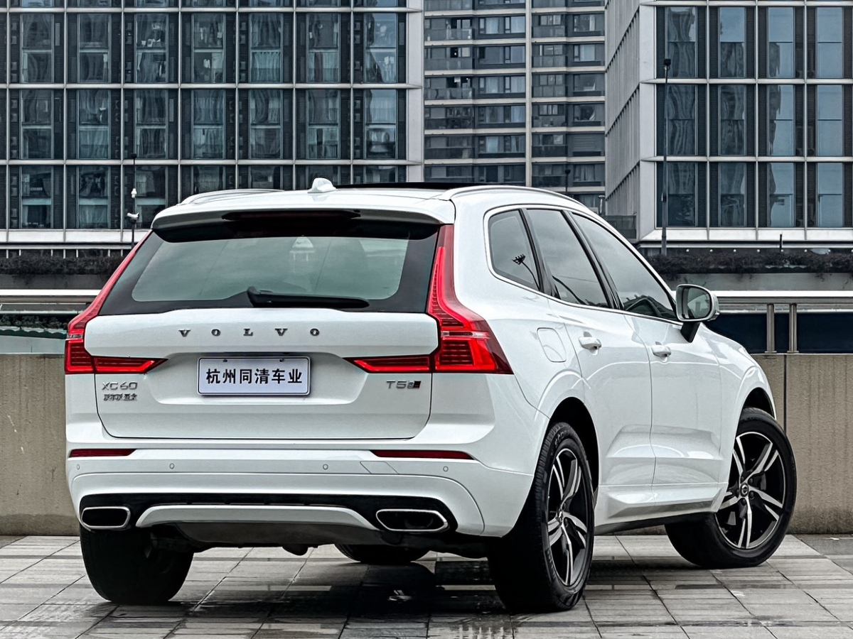 沃爾沃 XC60  2019款 T5 四驅智逸版圖片