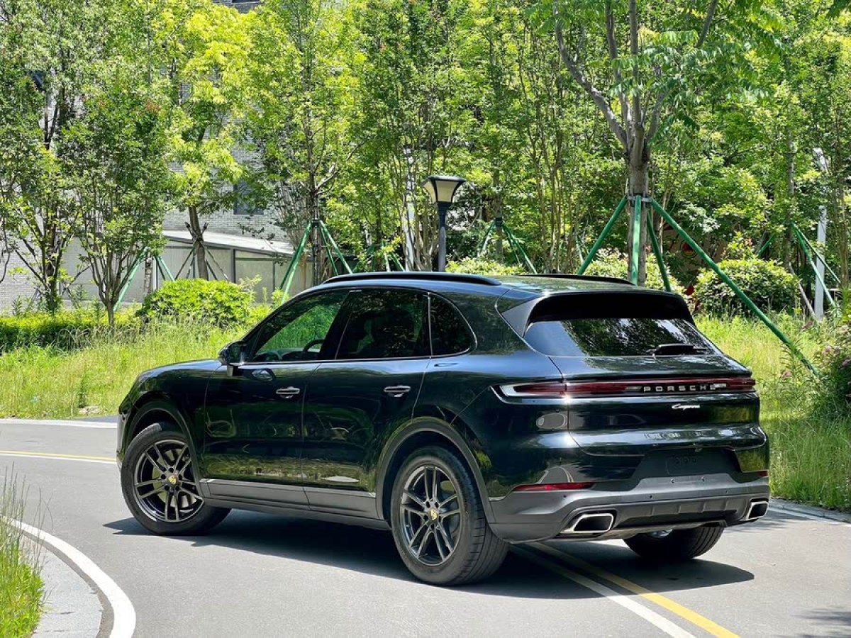 保時(shí)捷 Cayenne  2024款 Cayenne 3.0T圖片