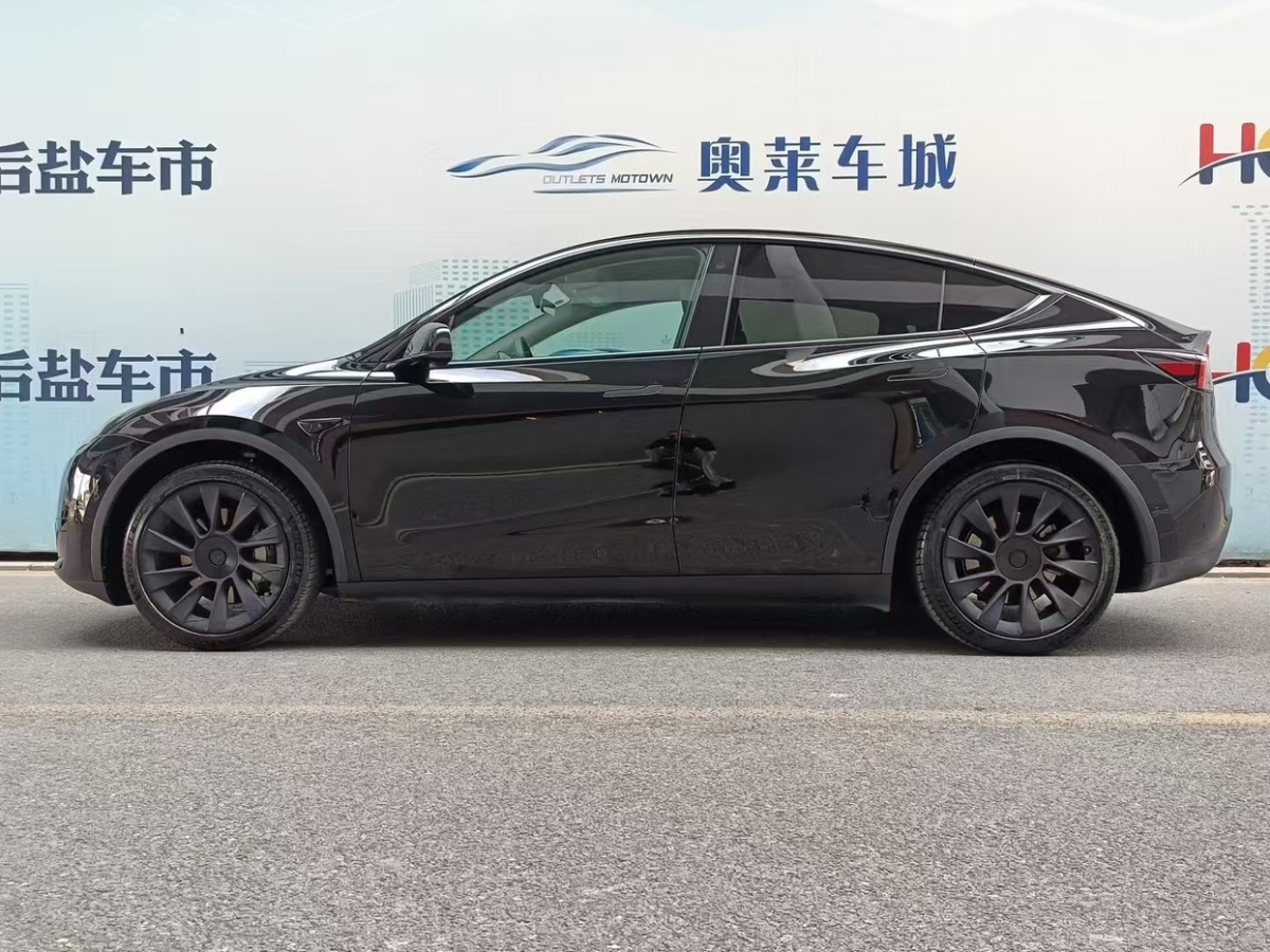 特斯拉 Model Y  2023款 后輪驅(qū)動(dòng)版圖片