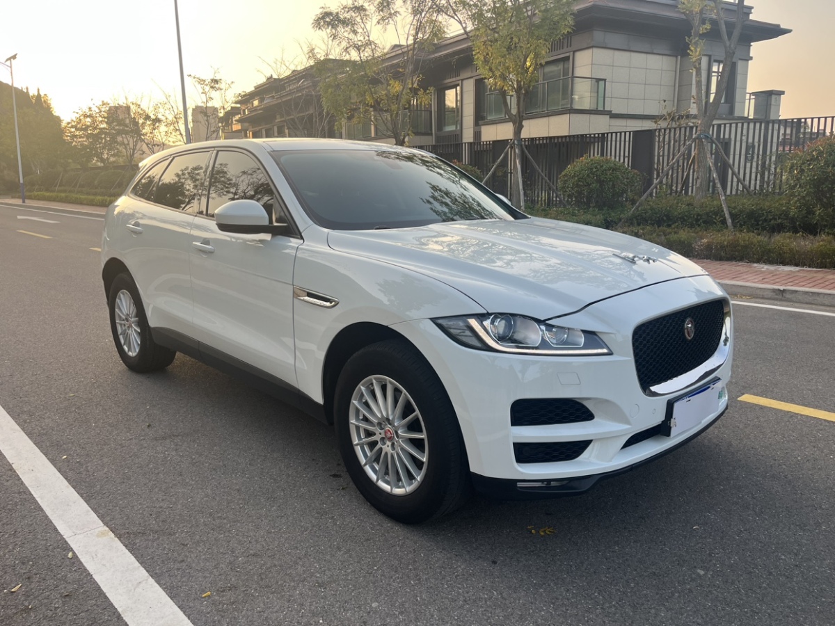 捷豹 F-PACE  2018款 改款 2.0T 四驅(qū)R-Sport運(yùn)動版圖片